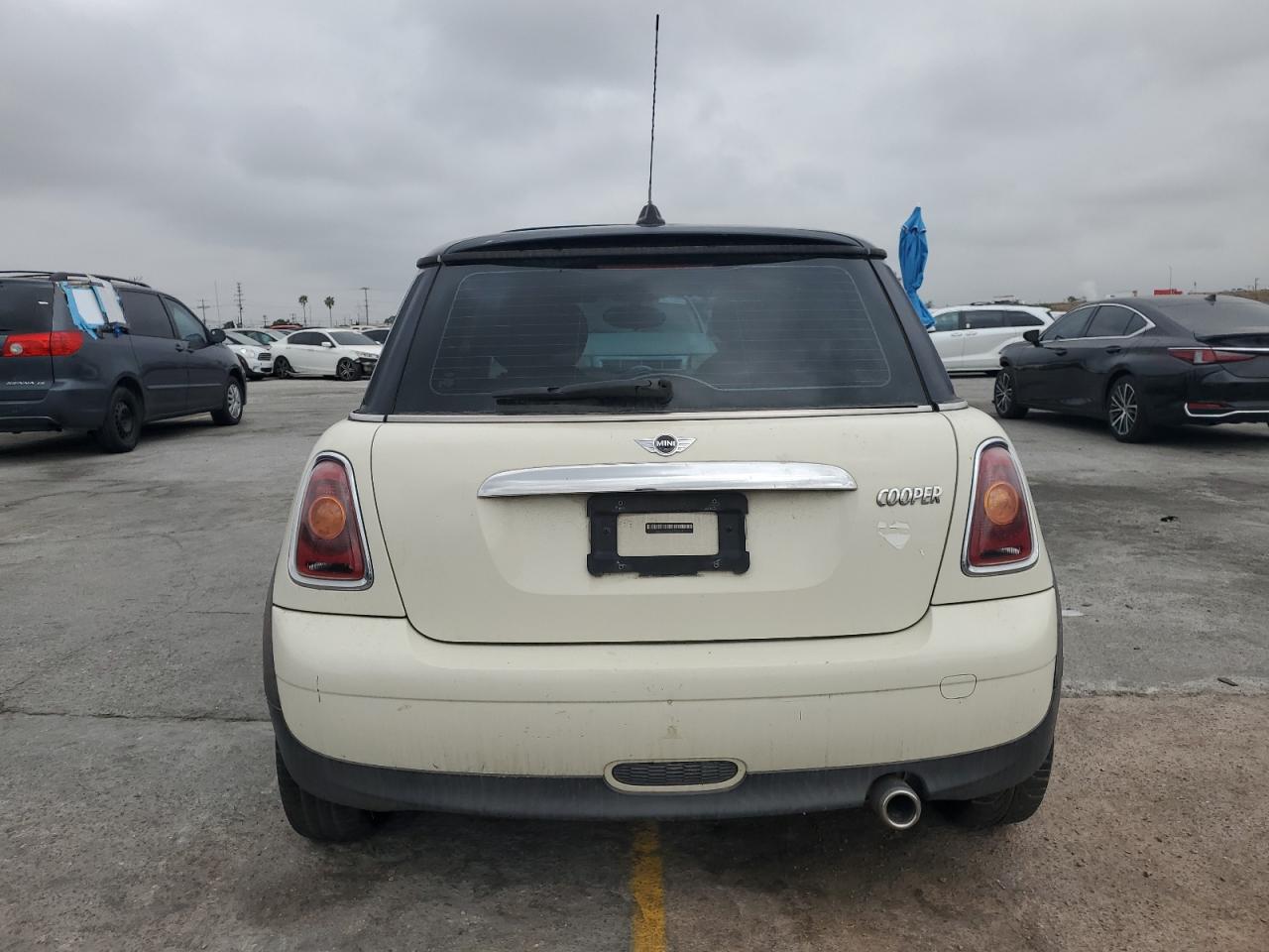 2007 MINI COOPER photo 16