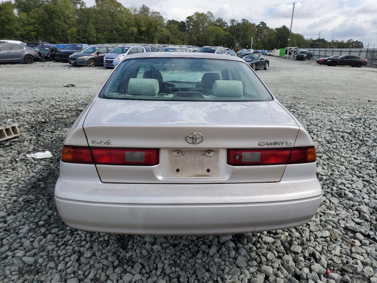 1999 TOYOTA CAMRY CE photo 6