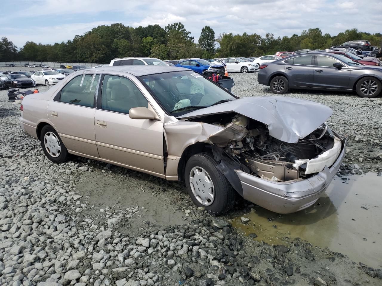 1999 TOYOTA CAMRY CE photo 4