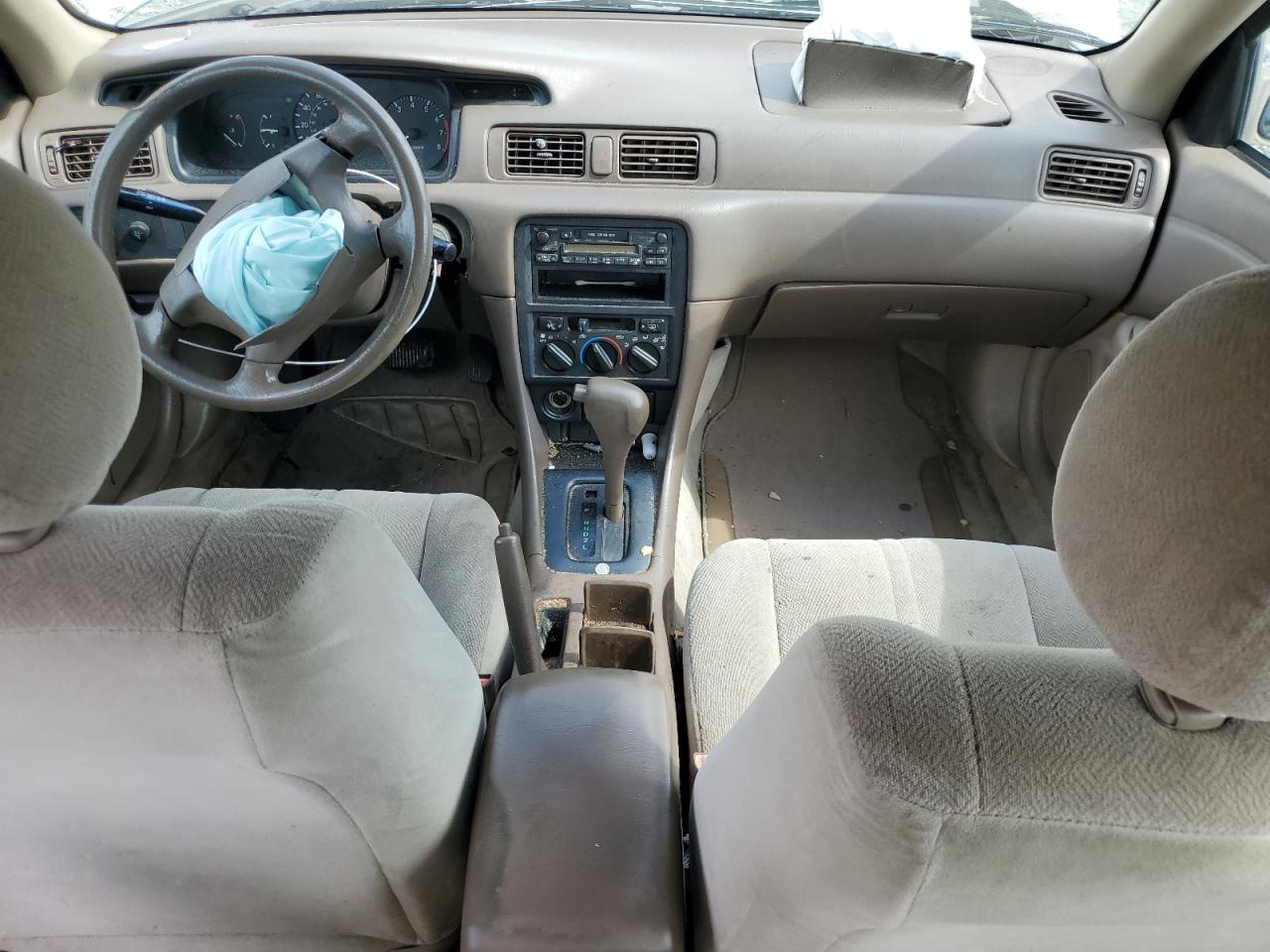 1999 TOYOTA CAMRY CE photo 8