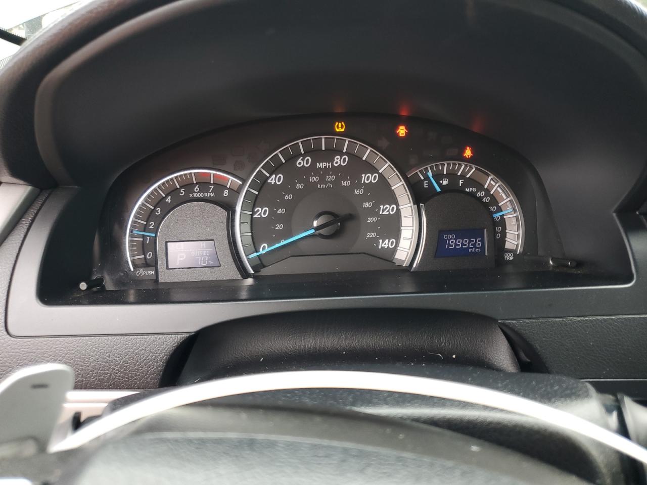 2014 TOYOTA CAMRY L photo 17