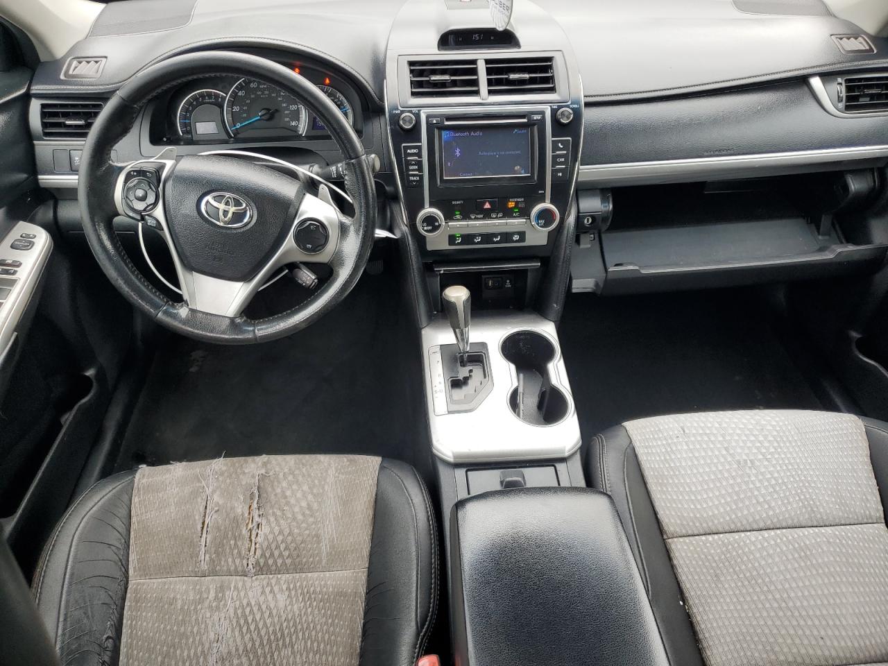 2014 TOYOTA CAMRY L photo 15