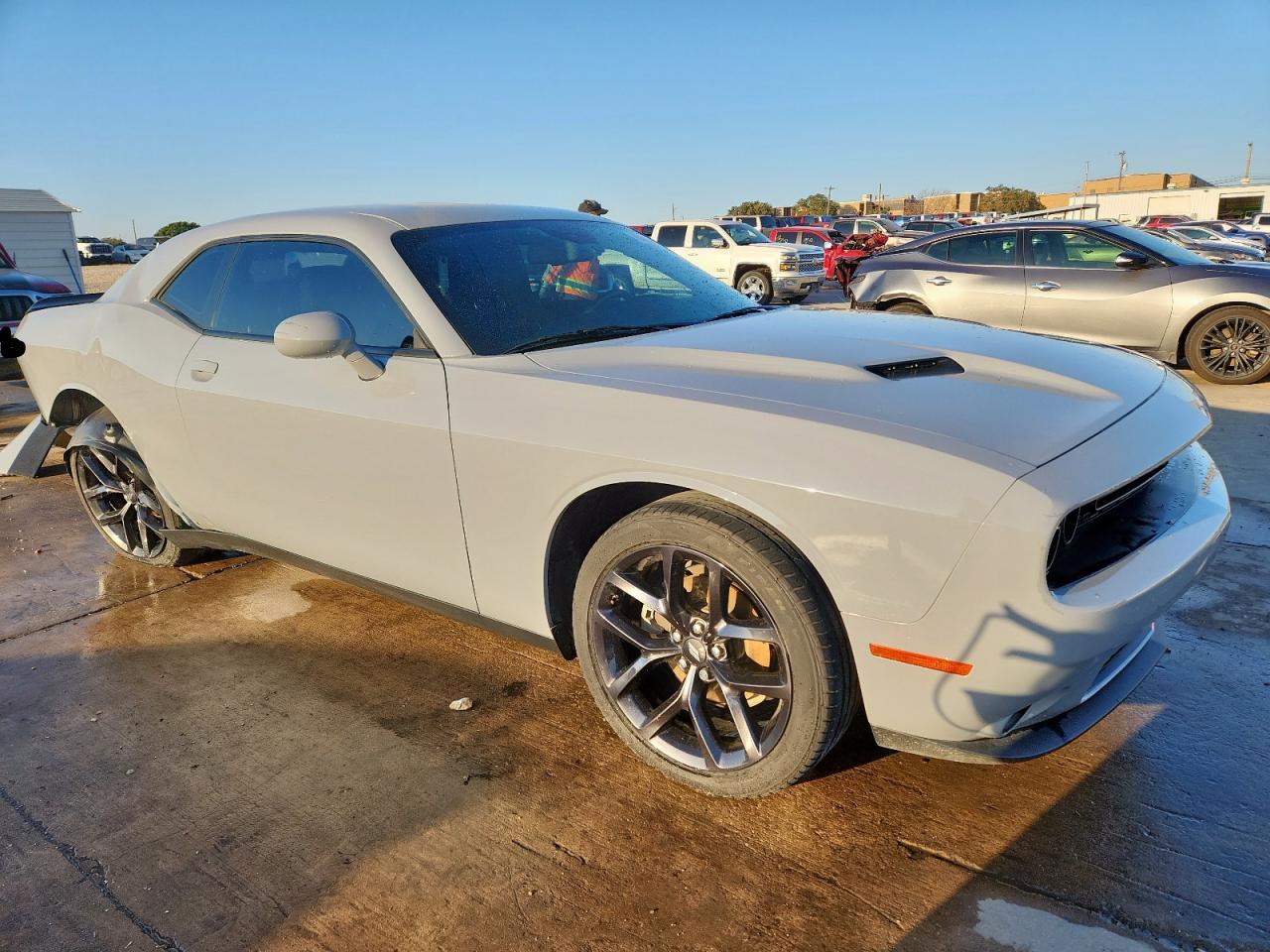 2022 DODGE CHALLENGER SXT photo 7