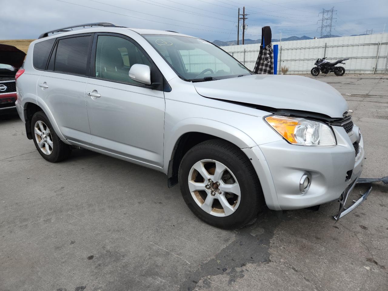 2011 TOYOTA RAV4 LIMITED photo 10