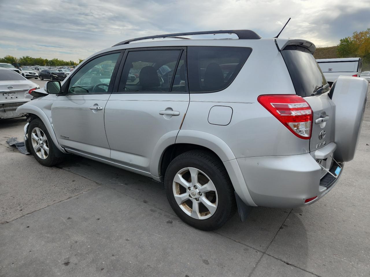2011 TOYOTA RAV4 LIMITED photo 4