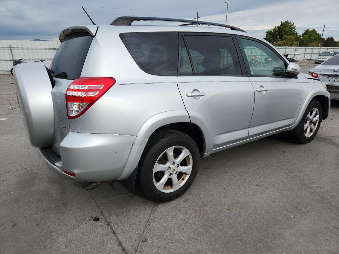 2011 TOYOTA RAV4 LIMITED photo 7
