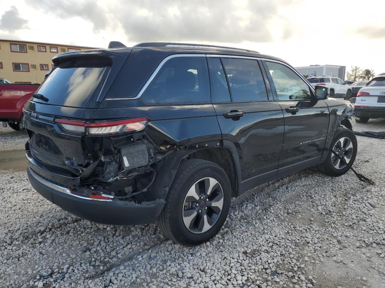 2023 JEEP GRAND CHEROKEE LIMITED 4XE photo 7
