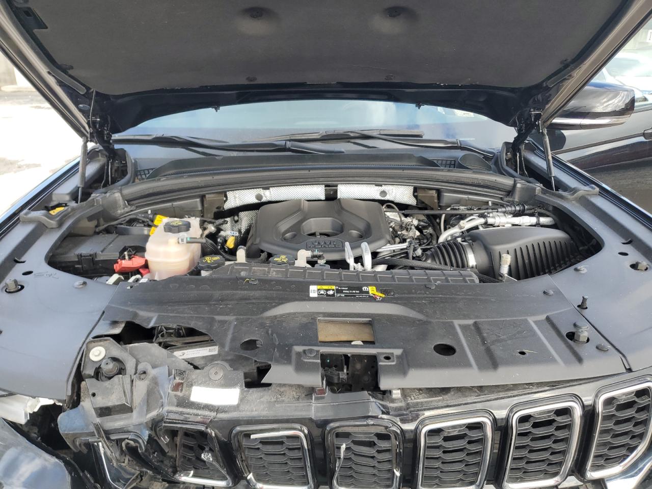 2023 JEEP GRAND CHEROKEE LIMITED 4XE photo 34