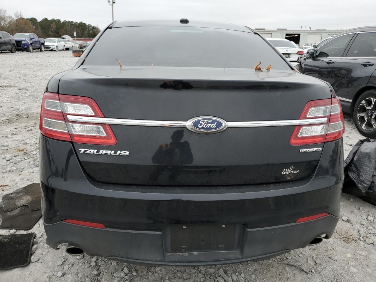 2018 FORD TAURUS SE photo 11