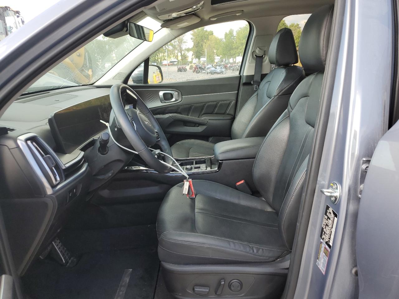 2024 KIA SORENTO SX photo 13
