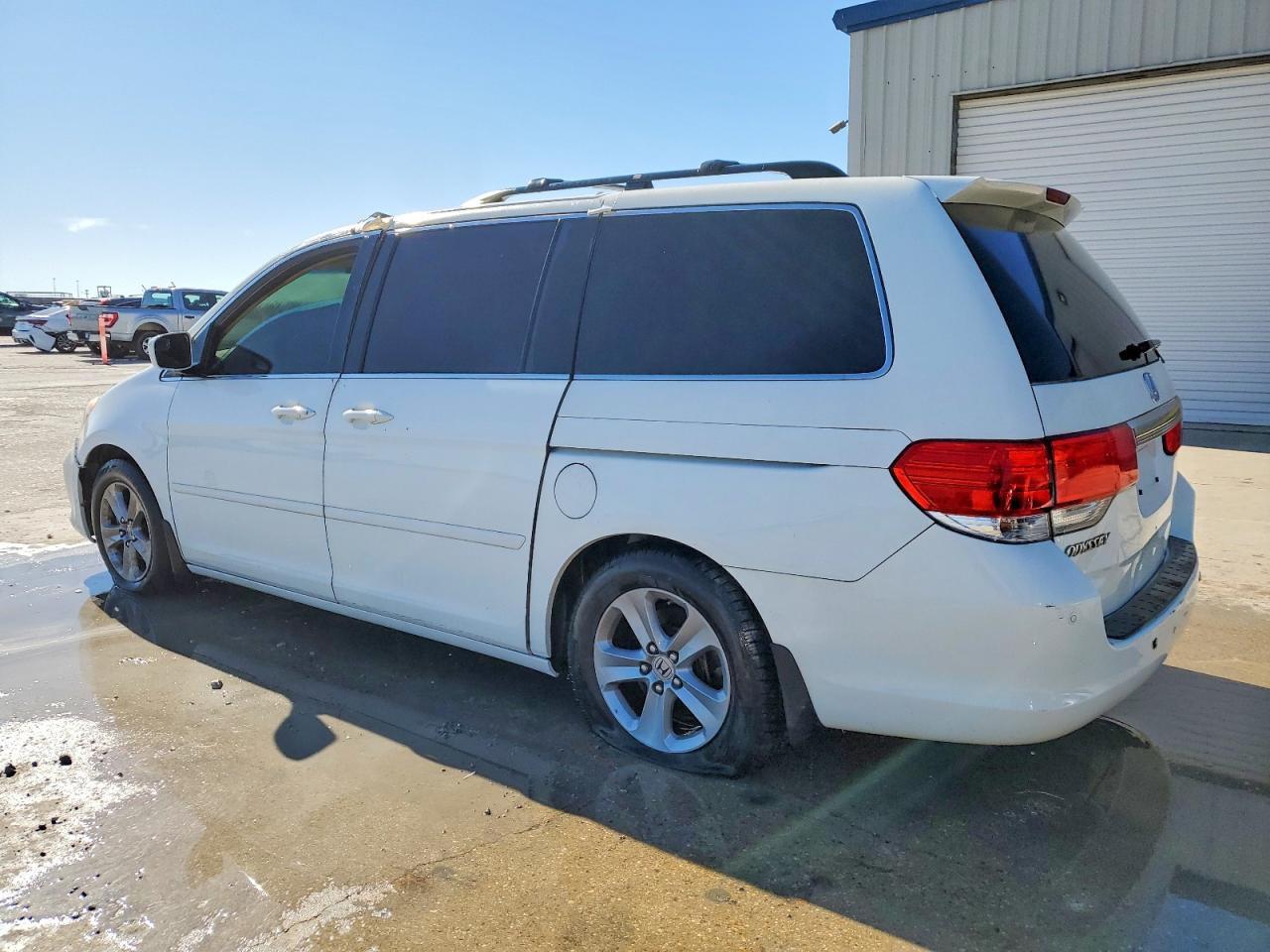 2010 HONDA ODYSSEY TOURING photo 3