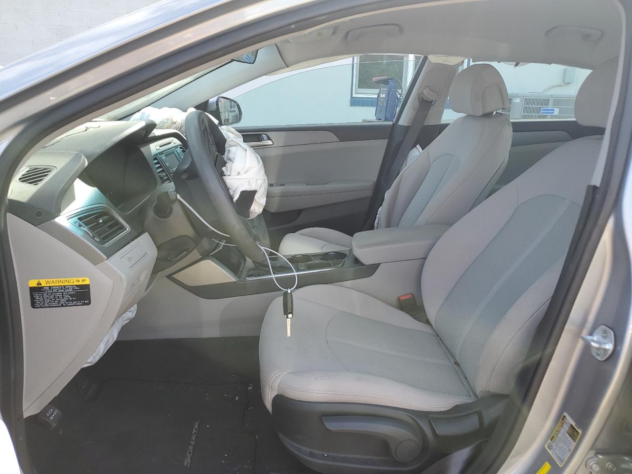 2015 HYUNDAI SONATA SE photo 7