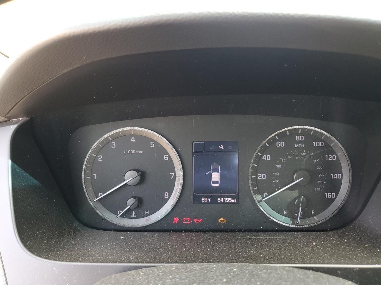 2015 HYUNDAI SONATA SE photo 9