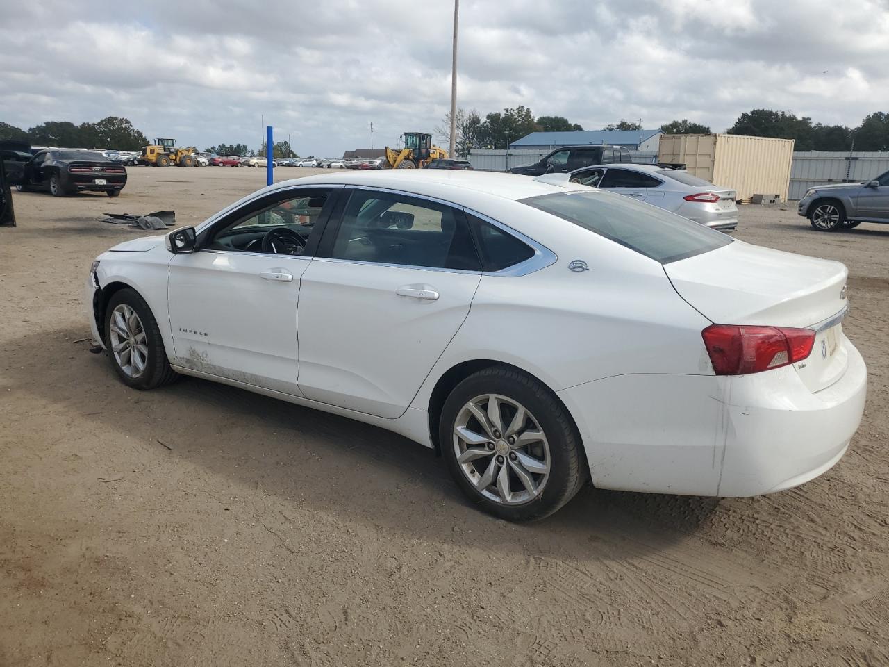 2018 CHEVROLET IMPALA LT photo 3