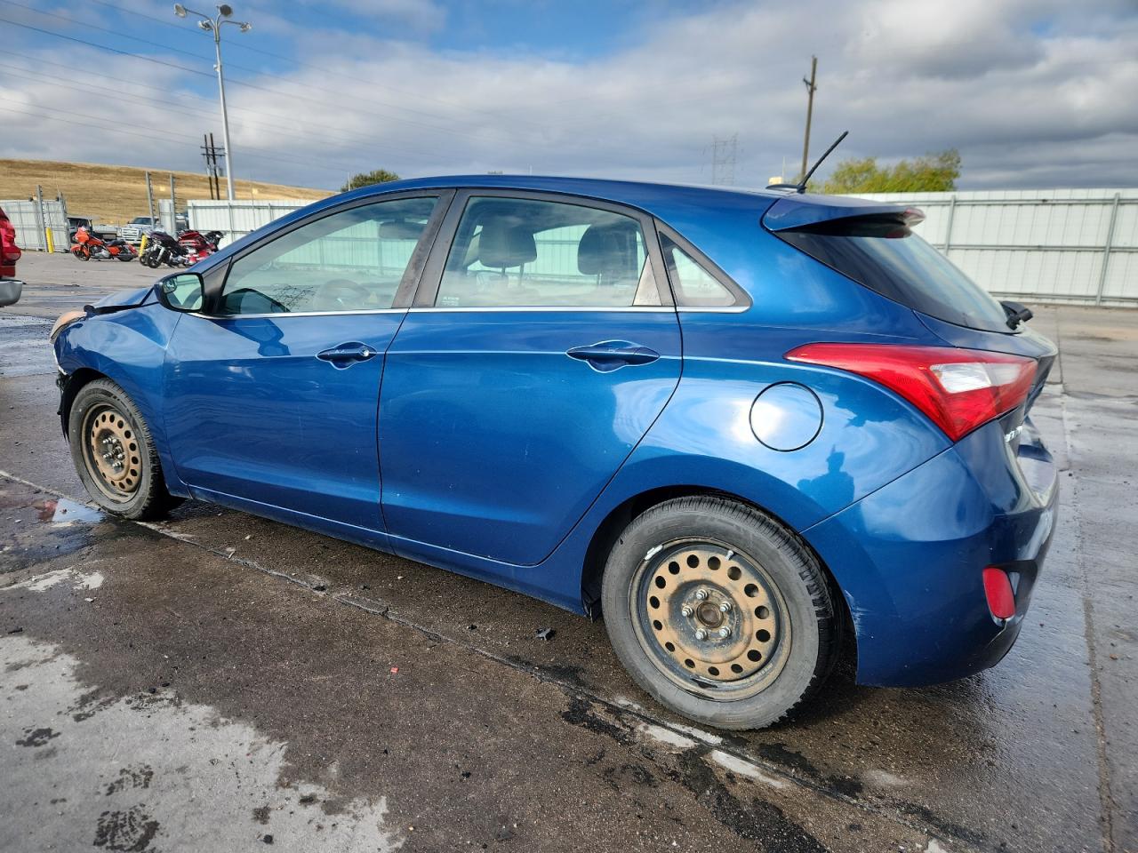 2016 HYUNDAI ELANTRA GT BASE photo 4