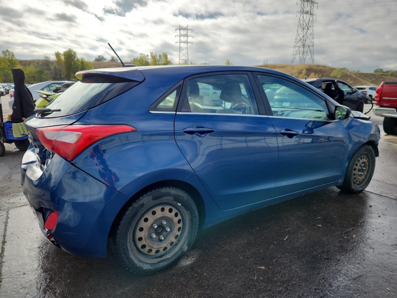 2016 HYUNDAI ELANTRA GT BASE photo 7