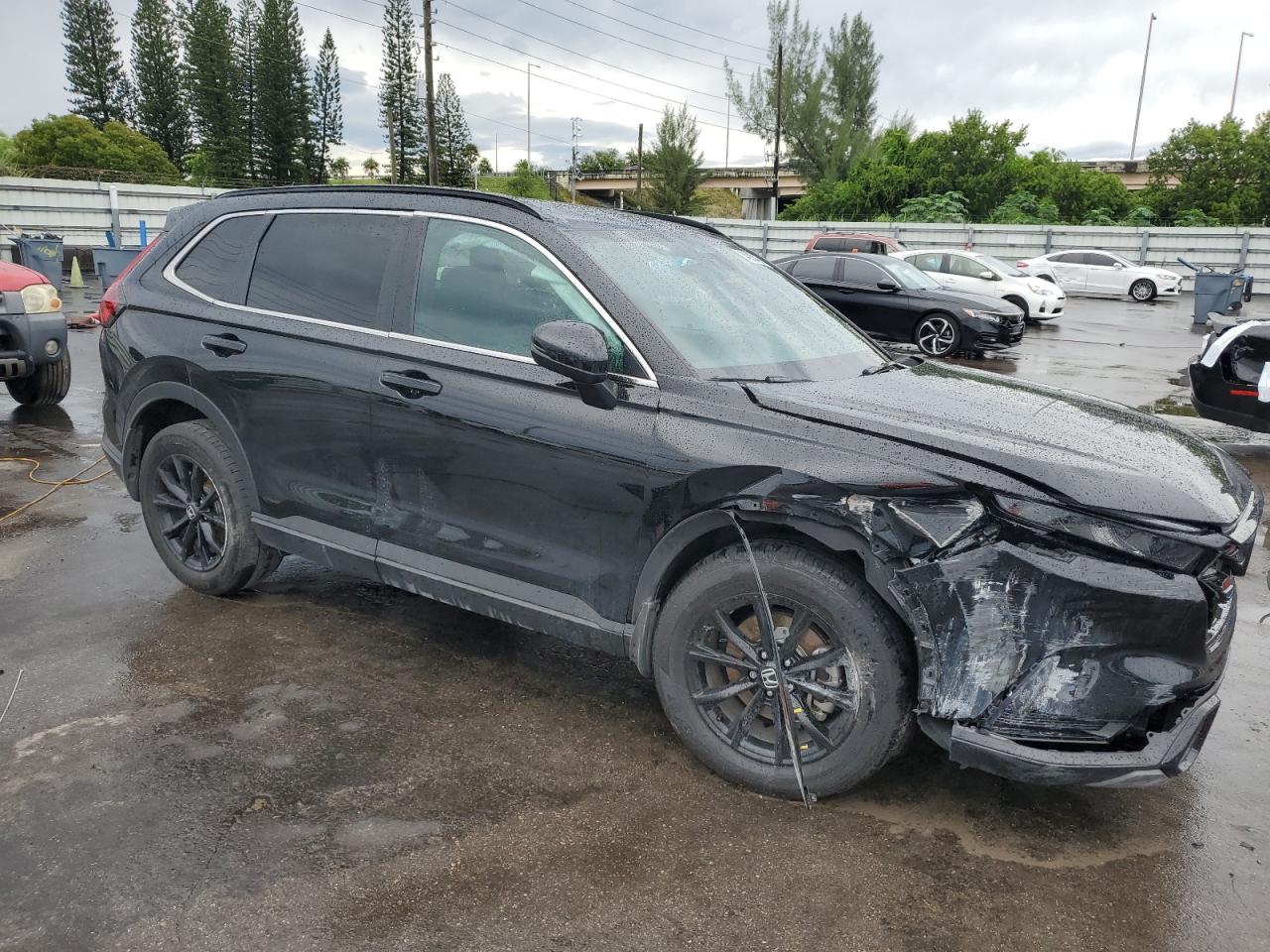 2025 HONDA CR-V SPORT photo 4