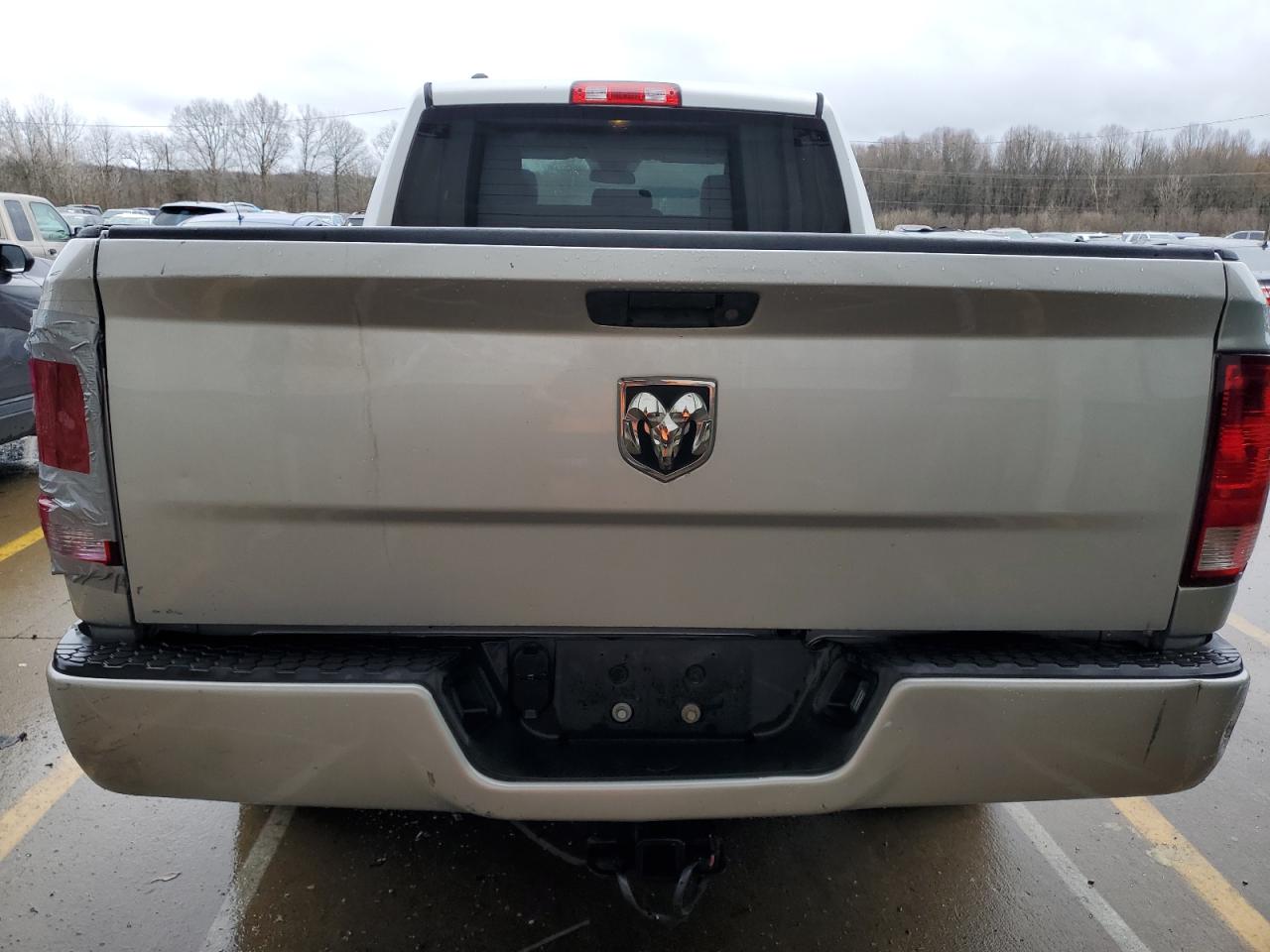 2017 RAM 1500 ST photo 11