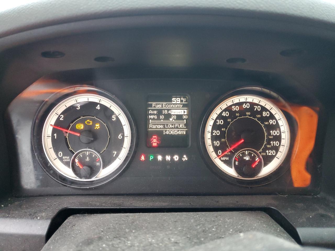 2017 RAM 1500 ST photo 17