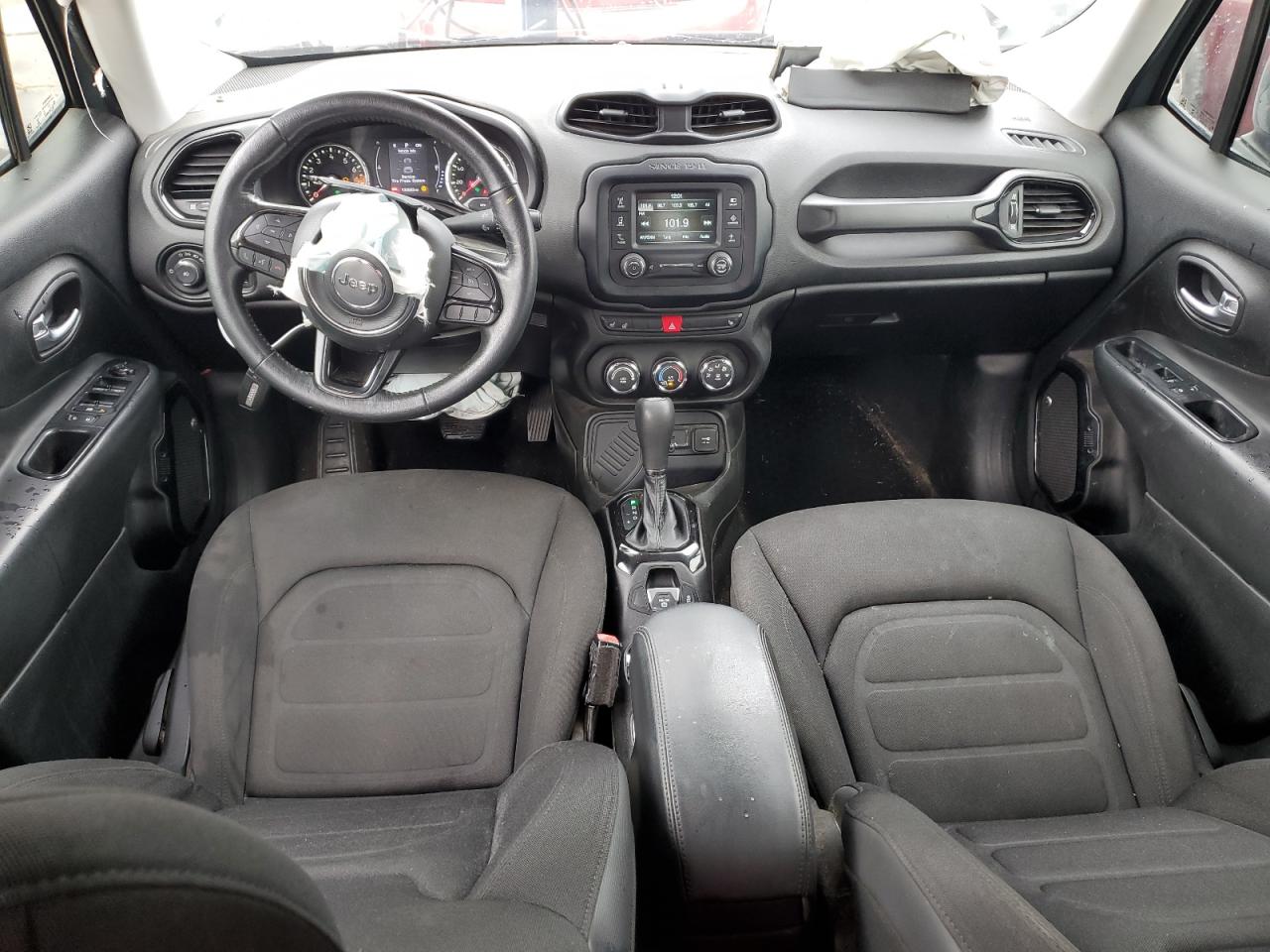 2017 JEEP RENEGADE LATITUDE photo 8