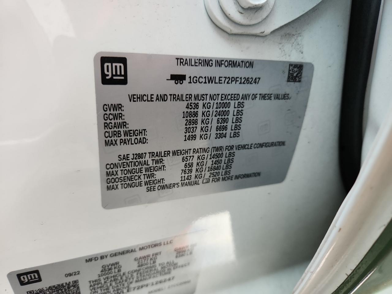 2023 CHEVROLET SILVERADO C2500 HEAVY DUTY photo 12