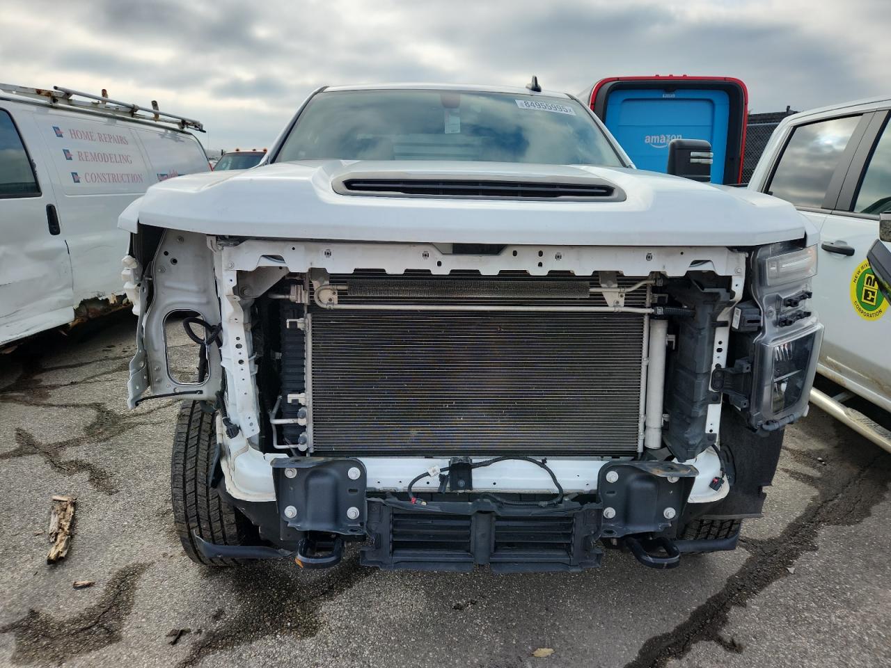 2023 CHEVROLET SILVERADO C2500 HEAVY DUTY photo 5