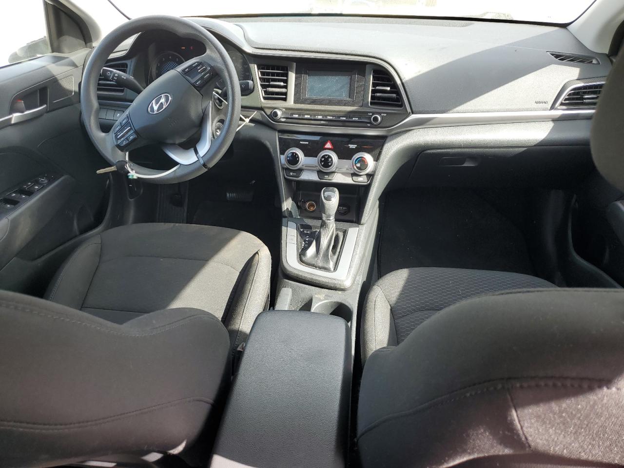 2019 HYUNDAI ELANTRA SE photo 15