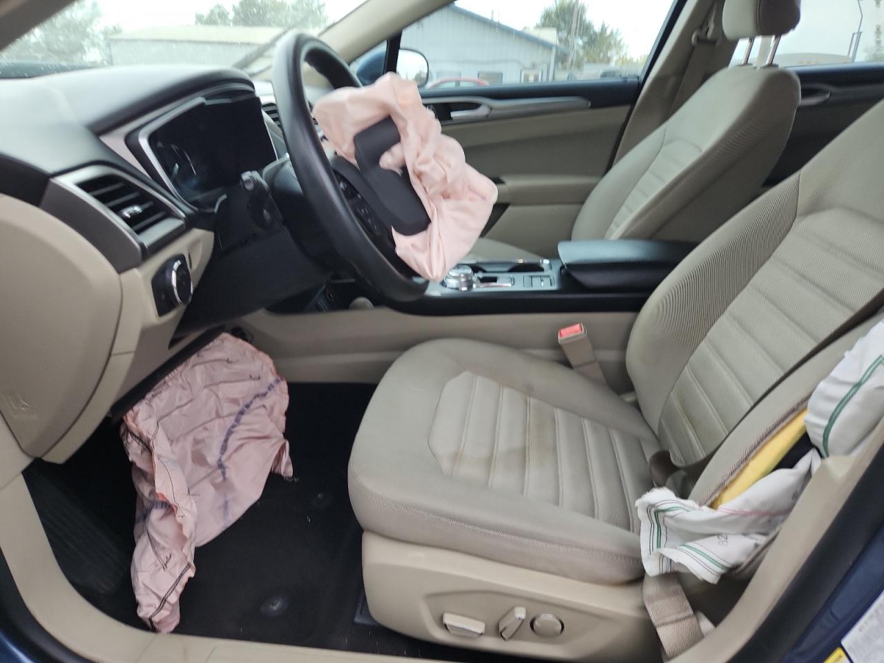 2019 FORD FUSION SE photo 19