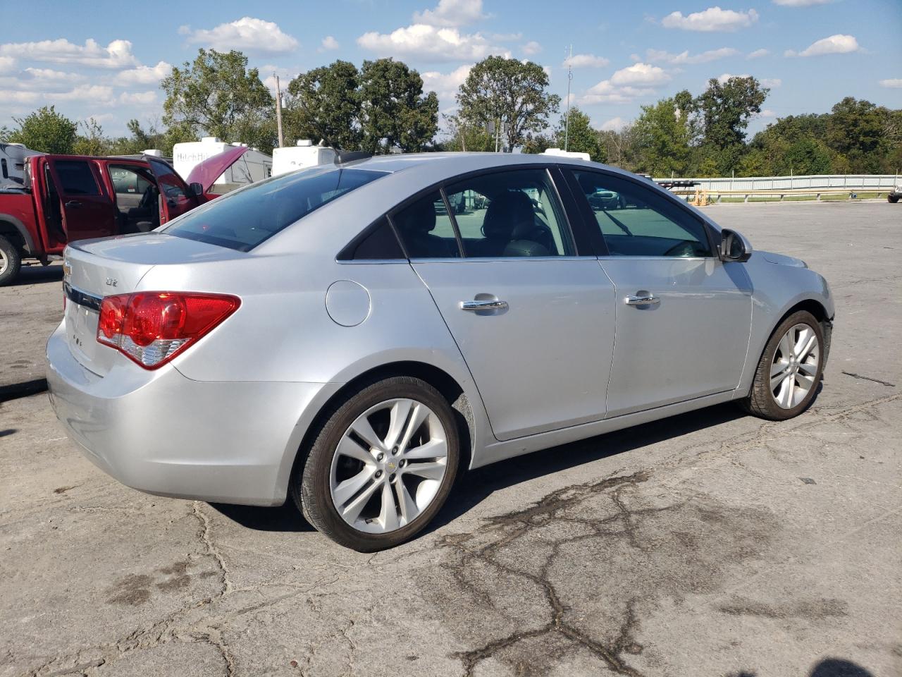 2016 CHEVROLET CRUZE LIMITED LTZ photo 5