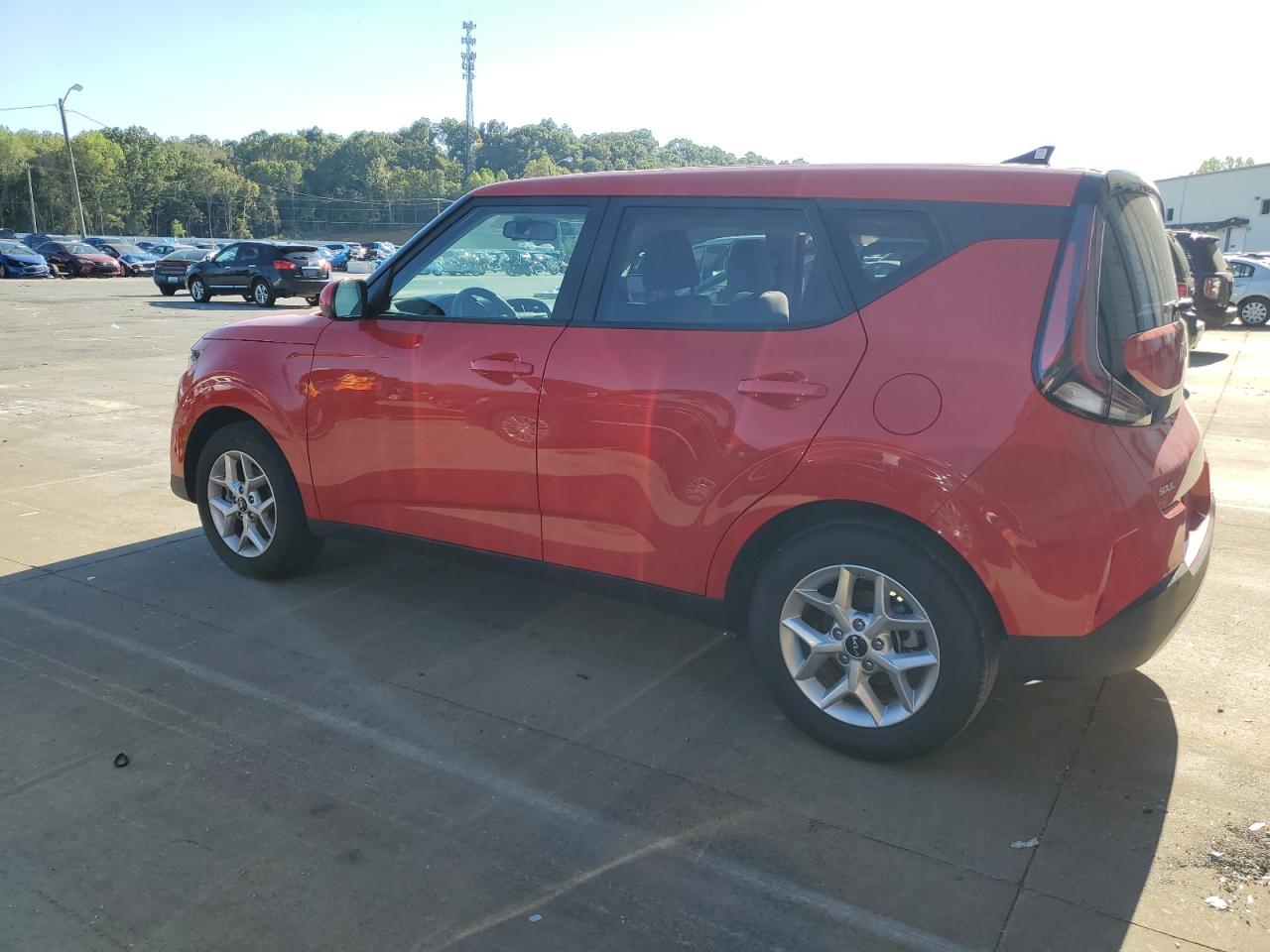 2025 KIA SOUL LX photo 2