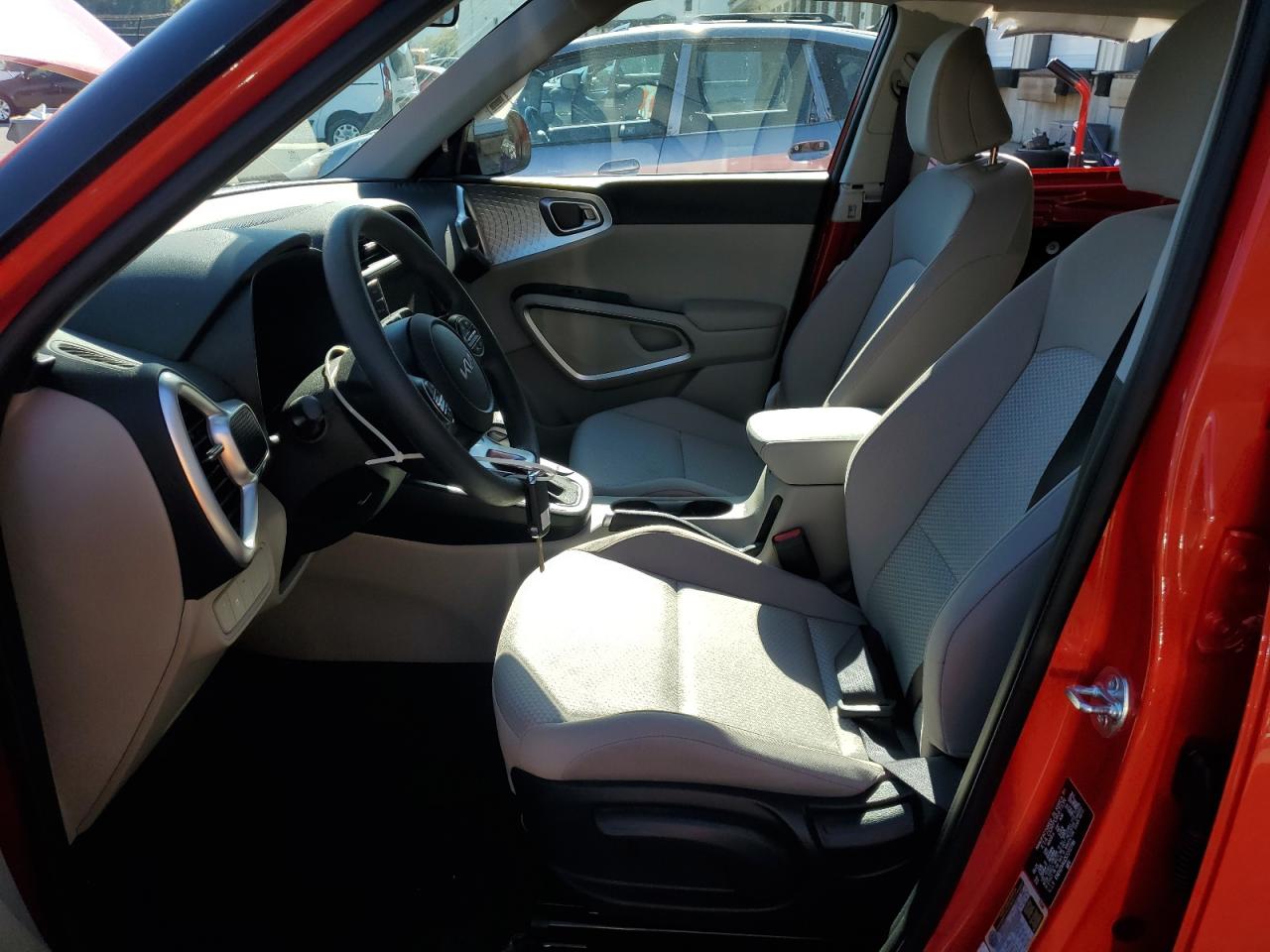 2025 KIA SOUL LX photo 7