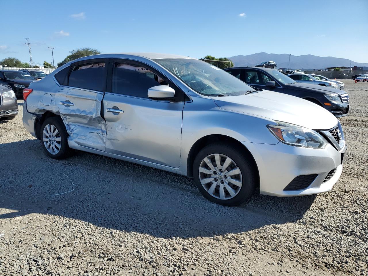 2017 NISSAN SENTRA S photo 4