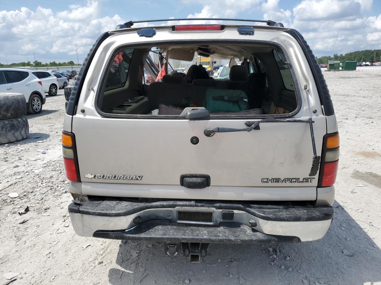 2005 CHEVROLET SUBURBAN C1500 photo 16