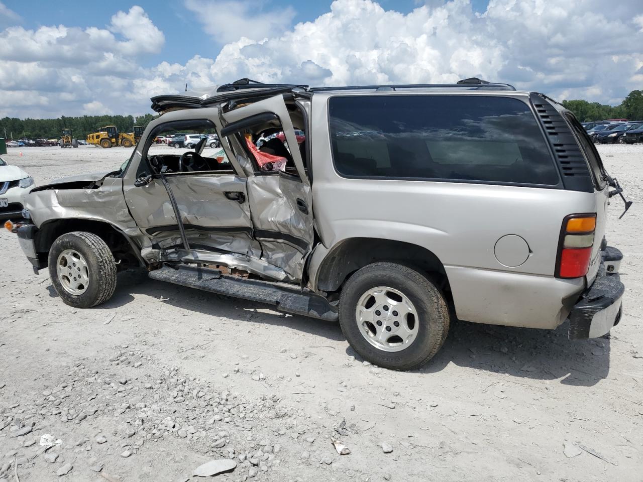 2005 CHEVROLET SUBURBAN C1500 photo 4