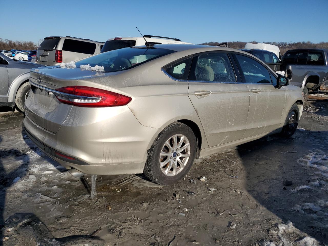 2017 FORD FUSION S photo 3