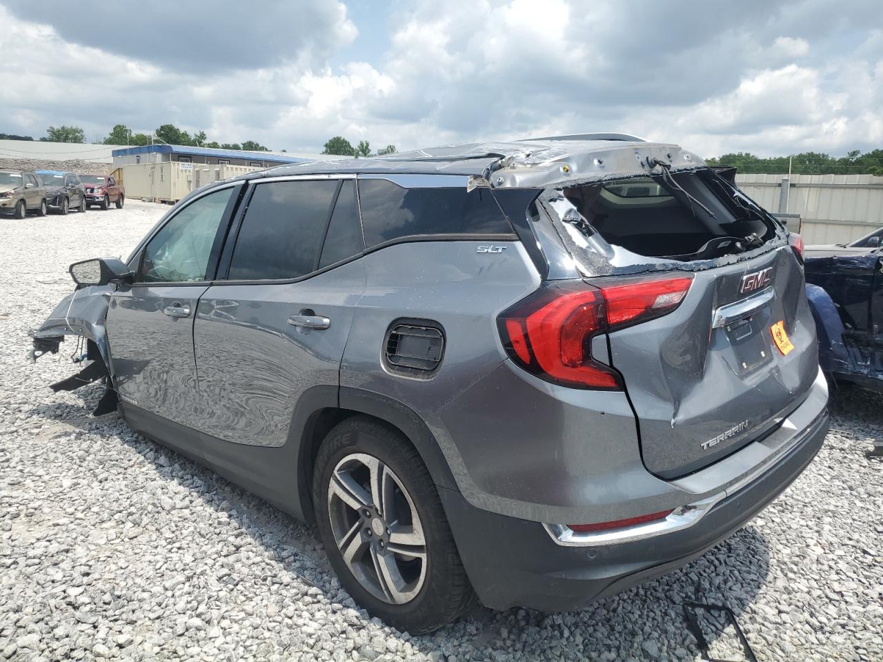 2019 GMC TERRAIN SLT photo 2
