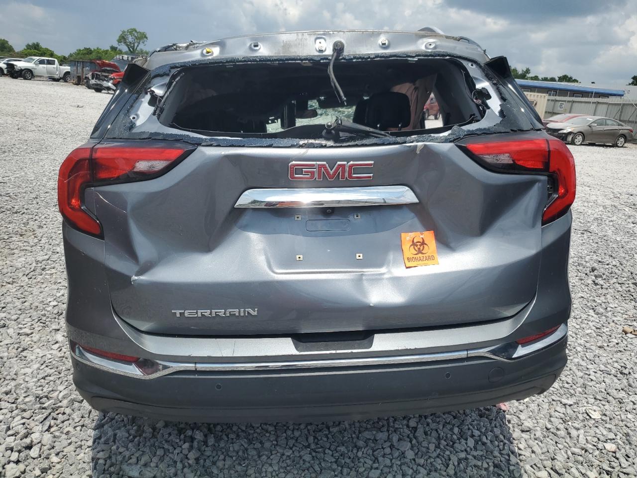 2019 GMC TERRAIN SLT photo 6