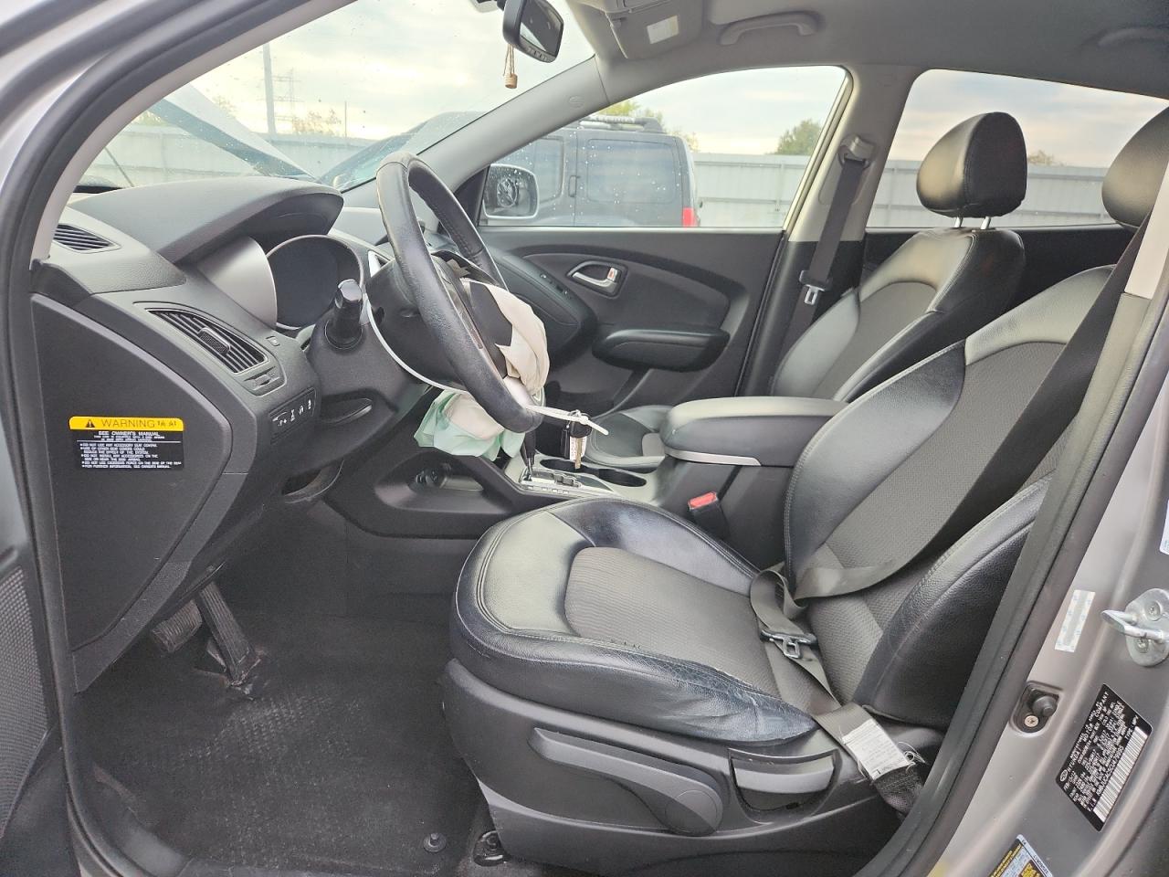 2012 HYUNDAI TUCSON GLS photo 13