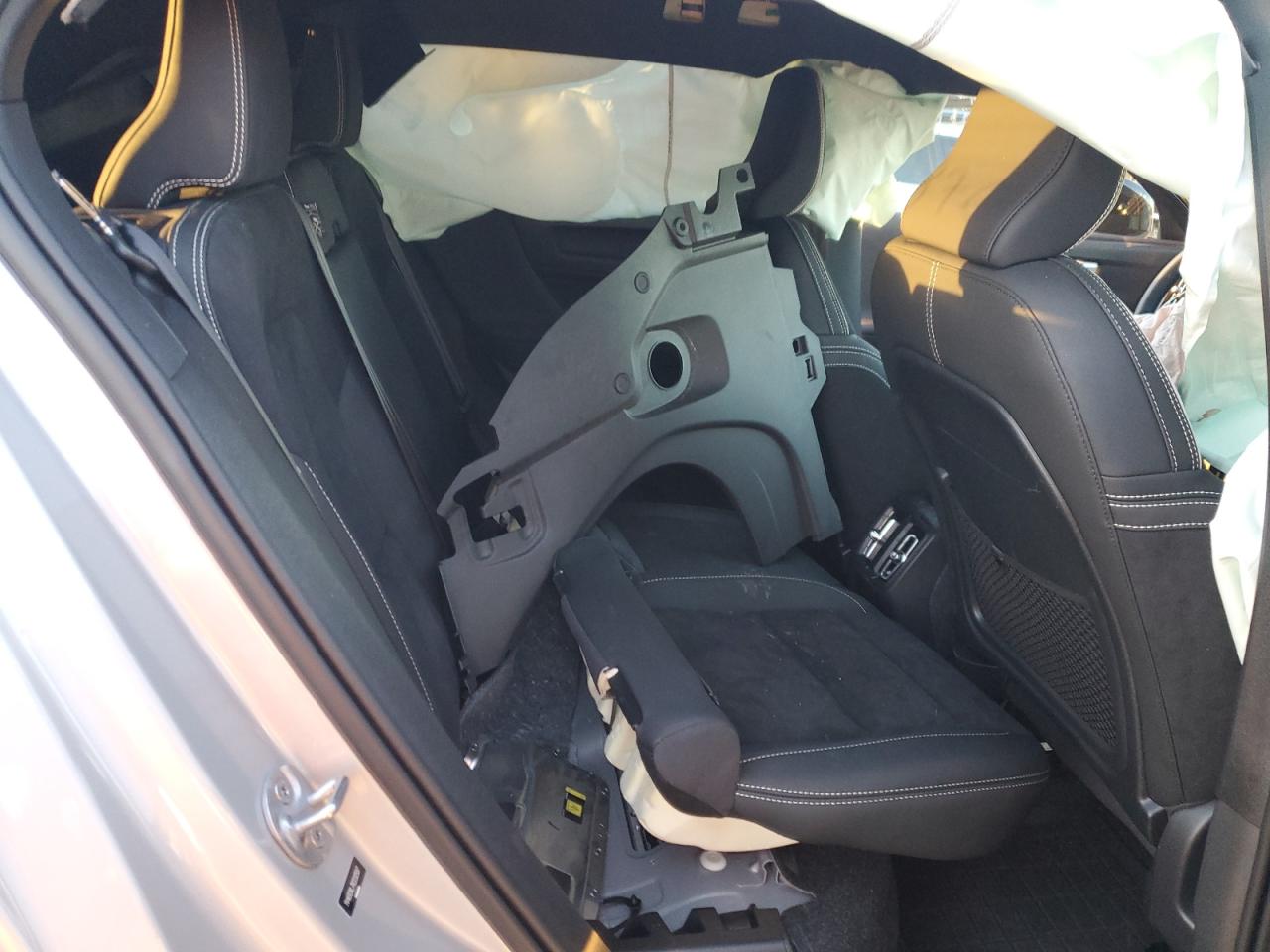 2024 VOLVO XC40 RECHARGE PLUS photo 11