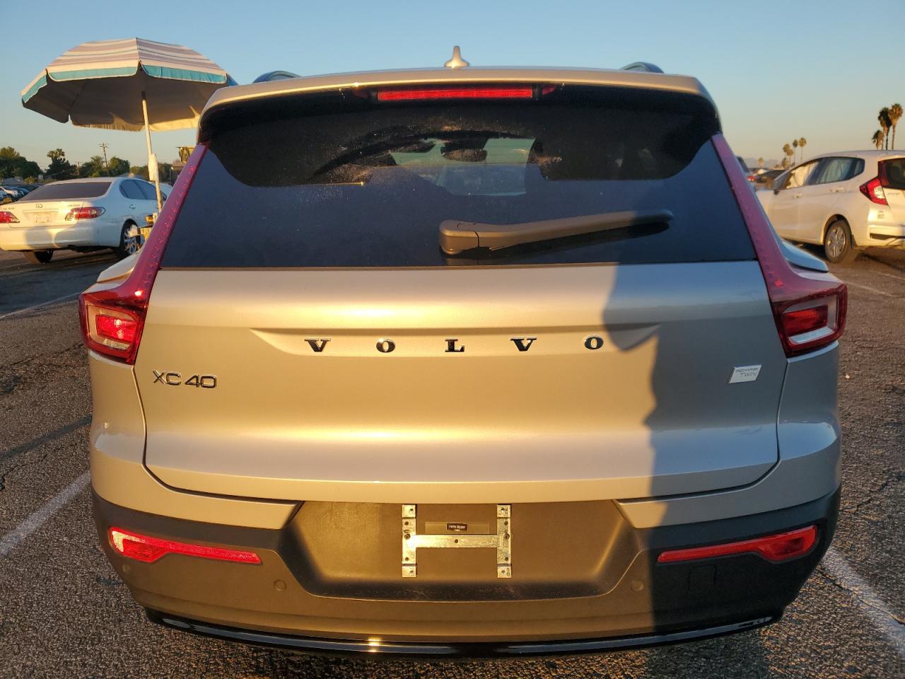 2024 VOLVO XC40 RECHARGE PLUS photo 6