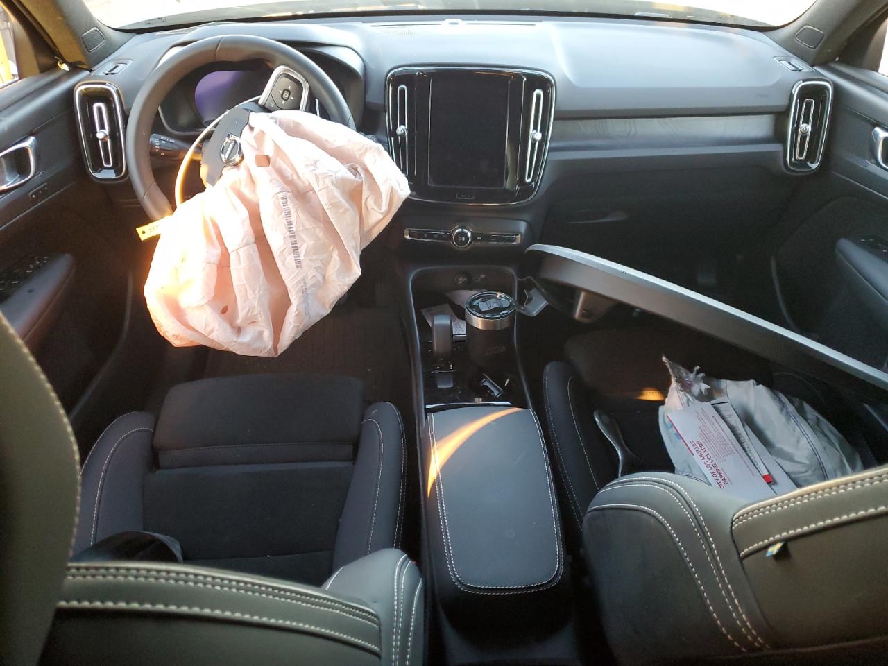 2024 VOLVO XC40 RECHARGE PLUS photo 8