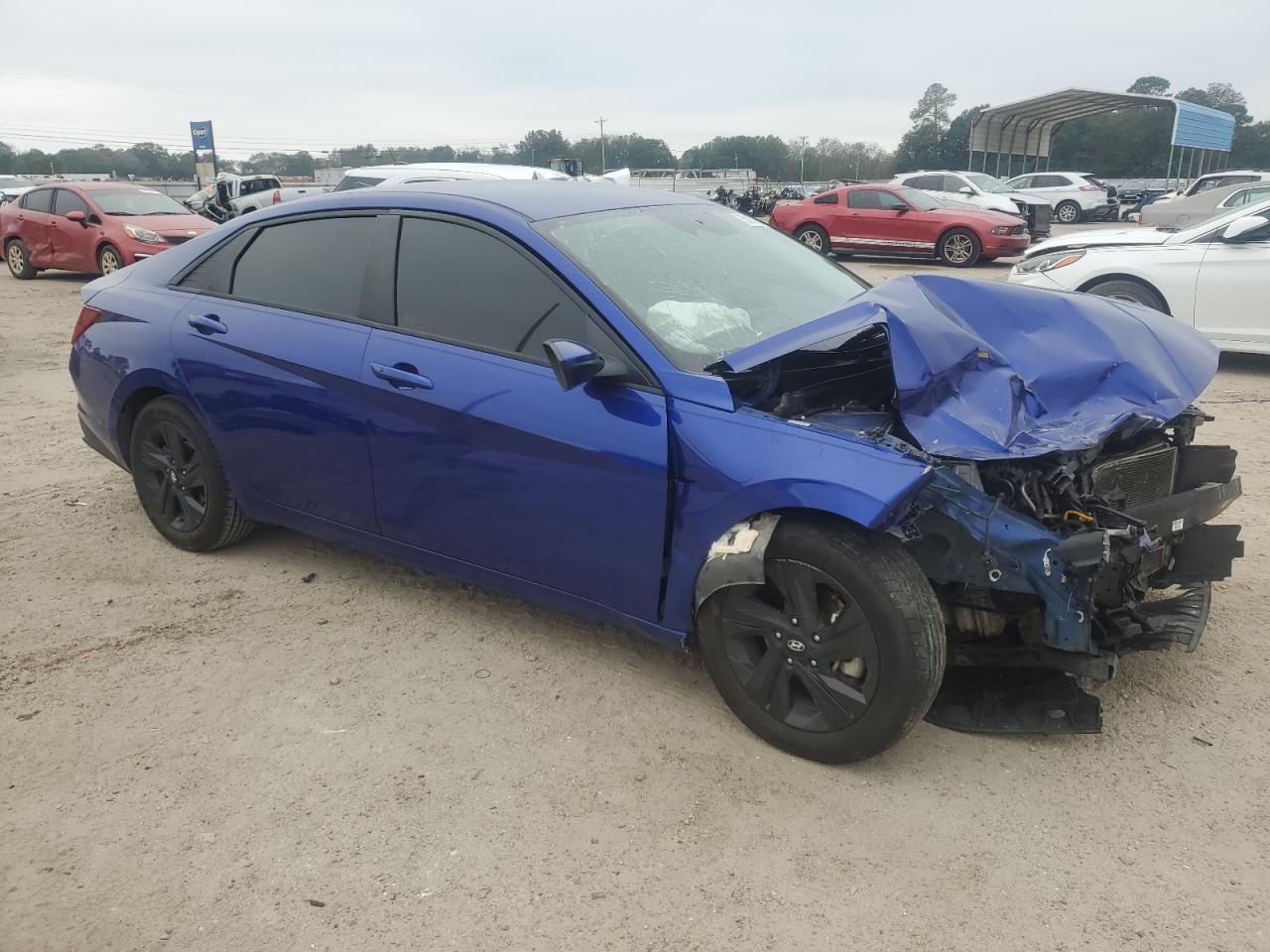 2023 HYUNDAI ELANTRA SEL photo 4