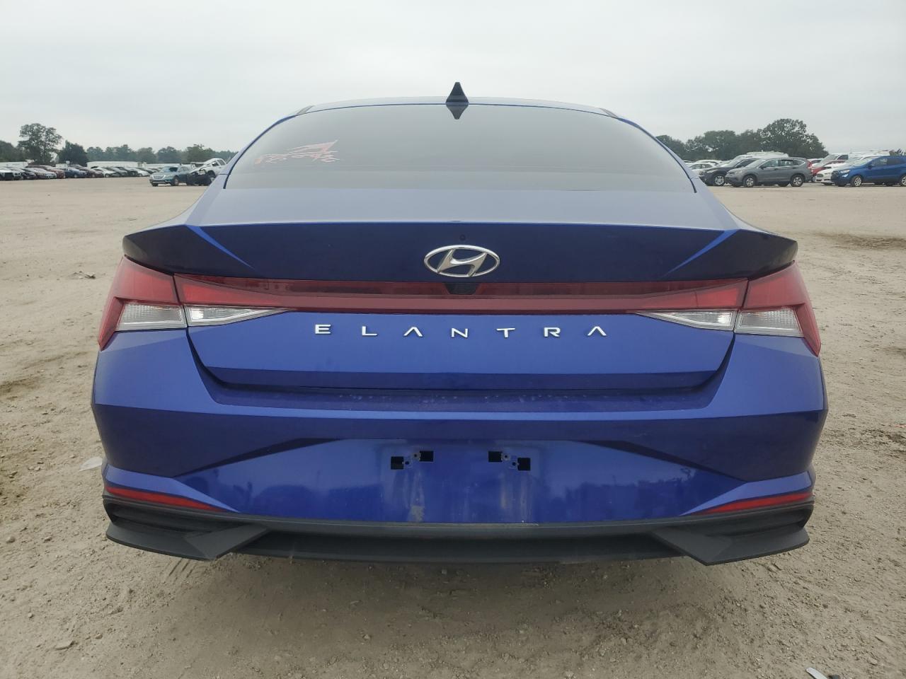 2023 HYUNDAI ELANTRA SEL photo 6