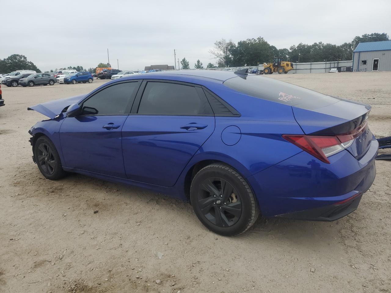 2023 HYUNDAI ELANTRA SEL photo 2