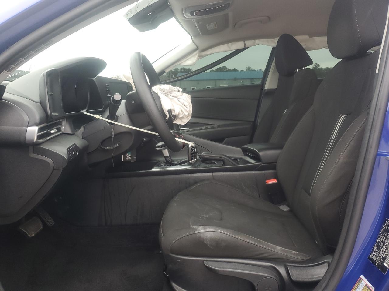 2023 HYUNDAI ELANTRA SEL photo 7