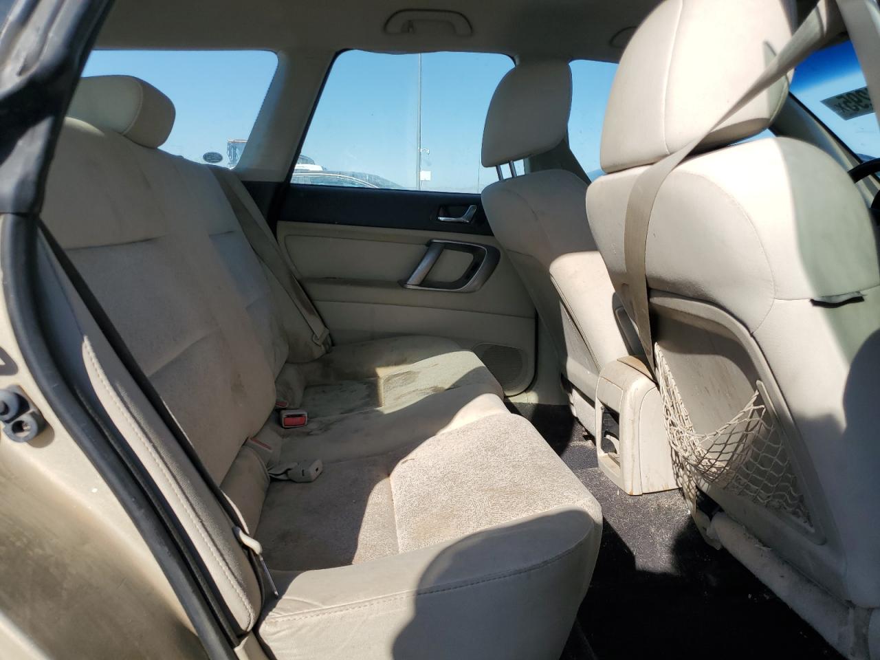 2009 SUBARU OUTBACK photo 28