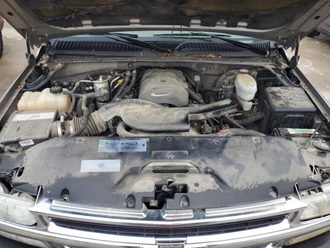 2003 CHEV SUBURBAN LS 1500 photo 23