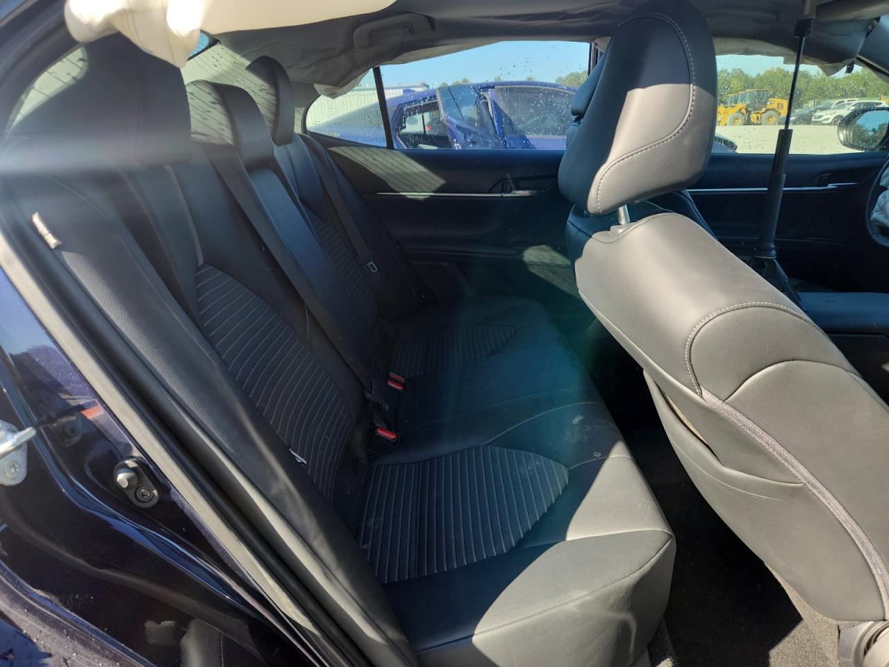 2022 TOYOTA CAMRY SE photo 10