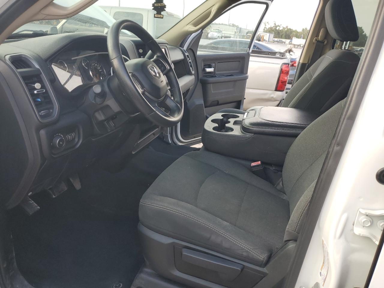 2019 RAM 3500 TRADESMAN photo 7