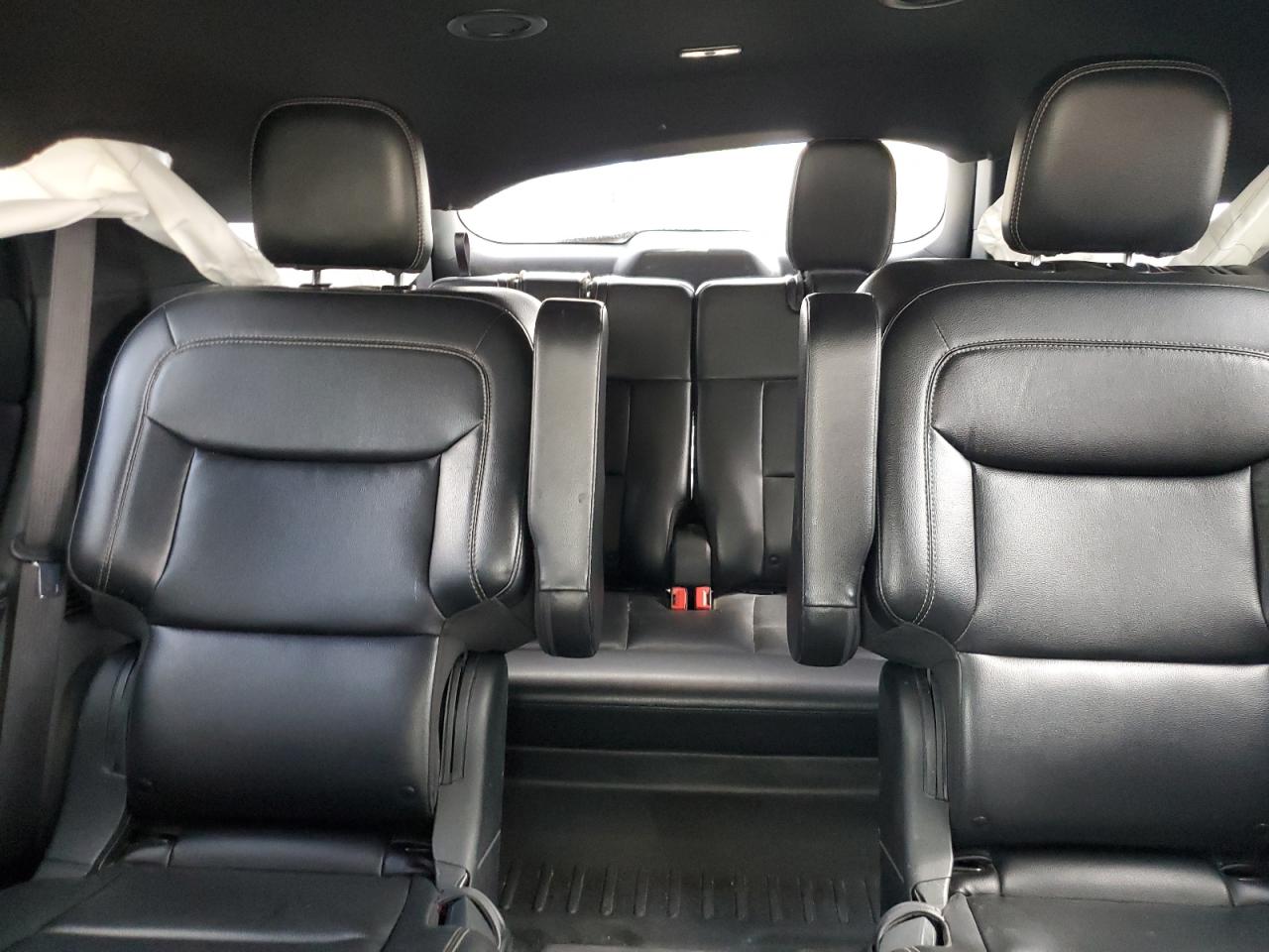 2020 FORD EXPLORER XLT photo 19